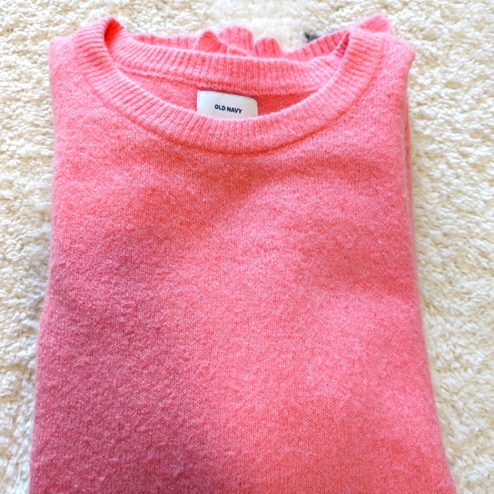 Old Navy sweater
